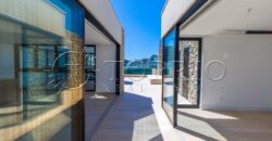 Cobertura Triplex Exclusiva na Av. Borges de Medeiros | 746 m² | Vista Cinematográfica