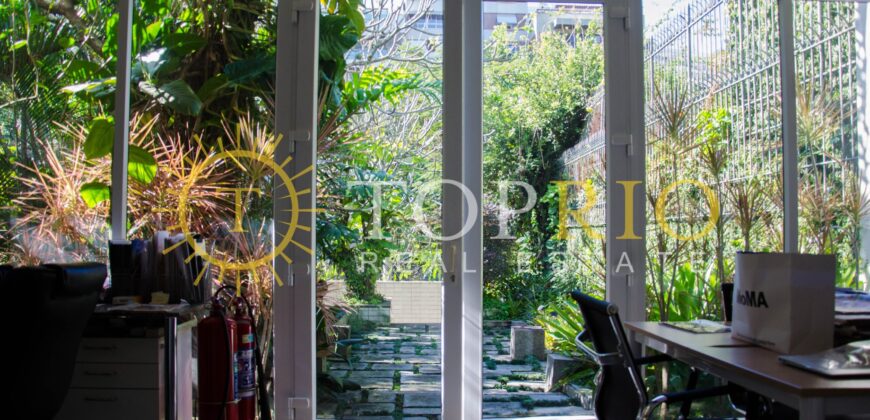 Magnífica Casa com 1.360 m² de Área Construída