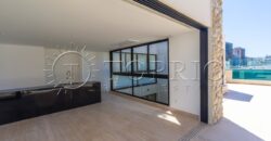 Cobertura Triplex Exclusiva na Av. Borges de Medeiros | 746 m² | Vista Cinematográfica