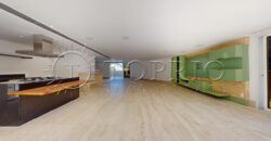 Cobertura Duplex na Quadra da Praia do Leblon – 498m²