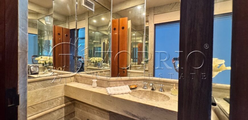 Apartamento em andar alto de 373 m² na Avenida Vieira Souto