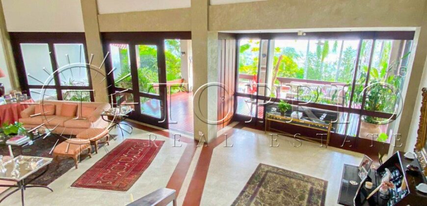 Extraordinária mansão no prestigiado Condomínio Greenwood – Itanhangá.