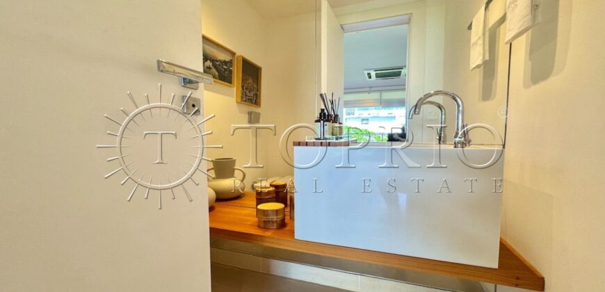 Luxo na Quadra da Praia do Leblon Vista Mar e Dois Irmãos Viva no melhor do Leblon!