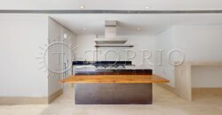 Cobertura Duplex na Quadra da Praia do Leblon – 498m²