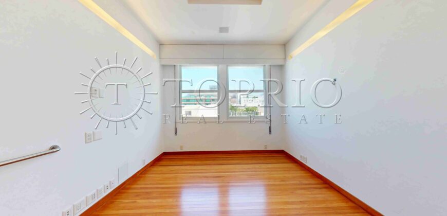 Apartamento de alto padrão à venda no Edifício Michelangelo, localizado em uma das regiões mais valorizadas do Rio de Janeiro.
