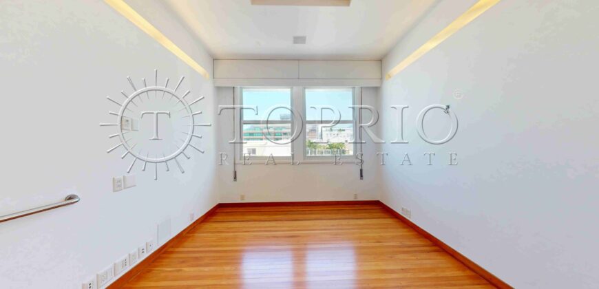 Apartamento de alto padrão à venda no Edifício Michelangelo, localizado em uma das regiões mais valorizadas do Rio de Janeiro.