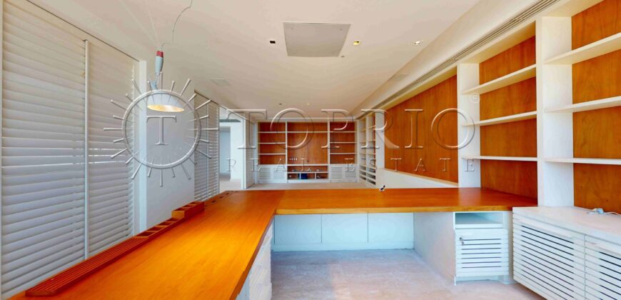 Apartamento de alto padrão à venda no Edifício Michelangelo, localizado em uma das regiões mais valorizadas do Rio de Janeiro.