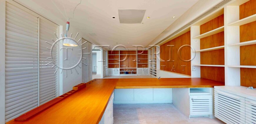 Apartamento de alto padrão à venda no Edifício Michelangelo, localizado em uma das regiões mais valorizadas do Rio de Janeiro.