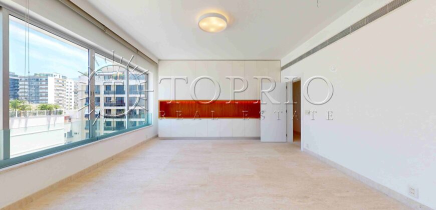 Apartamento de alto padrão à venda no Edifício Michelangelo, localizado em uma das regiões mais valorizadas do Rio de Janeiro.