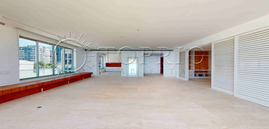 Apartamento de alto padrão à venda no Edifício Michelangelo, localizado em uma das regiões mais valorizadas do Rio de Janeiro.