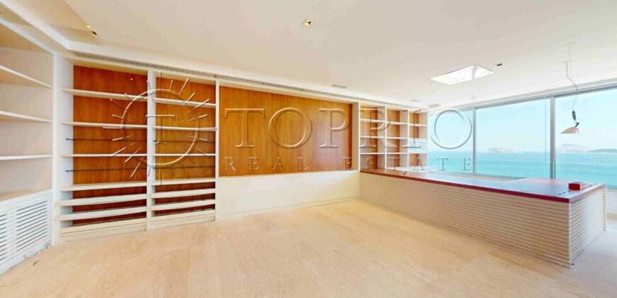 Apartamento de alto padrão à venda no Edifício Michelangelo, localizado em uma das regiões mais valorizadas do Rio de Janeiro.