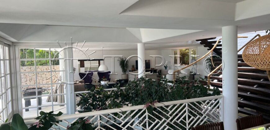 Excelente Casa em Mombaça – Angra dos Reis – Frente para o Mar