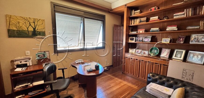 Apartamento em andar alto de 373 m² na Avenida Vieira Souto