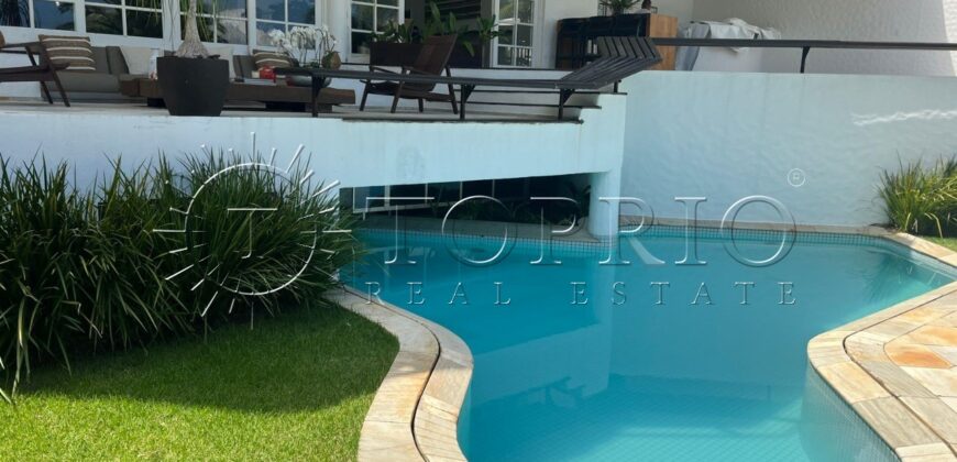 Excelente Casa em Mombaça – Angra dos Reis – Frente para o Mar