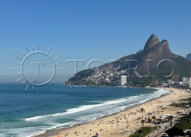 Apartamento em andar alto de 373 m² na Avenida Vieira Souto