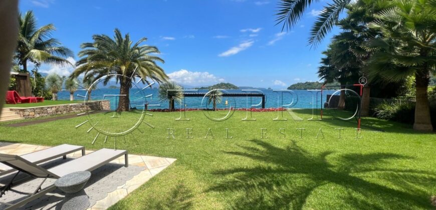 Excelente Casa em Mombaça – Angra dos Reis – Frente para o Mar