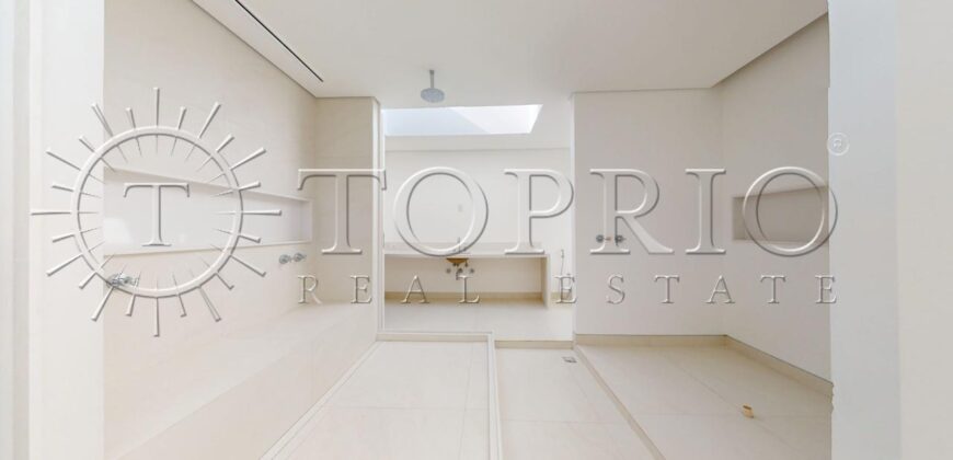 Casa duplex com 626 m² de área construída