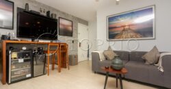 Apartamento reformado com vista para a Praia de Ipanema