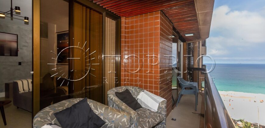 Apartamento reformado com vista para a Praia de Ipanema