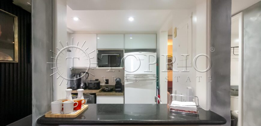 Apartamento reformado com vista para a Praia de Ipanema