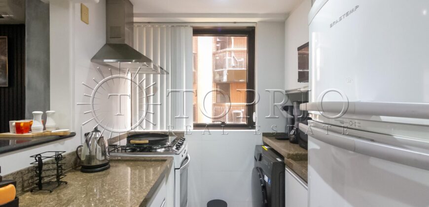 Apartamento reformado com vista para a Praia de Ipanema