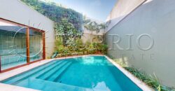 Casa duplex com 626 m² de área construída