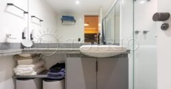 Apartamento reformado com vista para a Praia de Ipanema