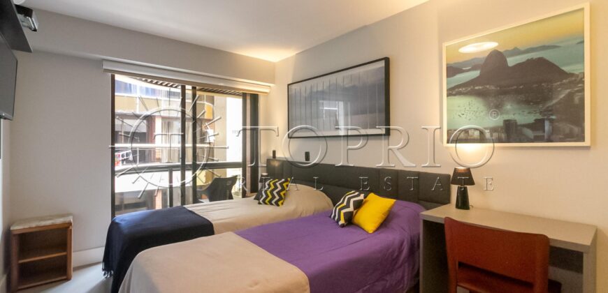 Apartamento reformado com vista para a Praia de Ipanema