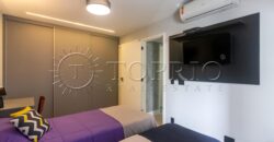 Apartamento reformado com vista para a Praia de Ipanema