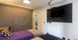 Apartamento reformado com vista para a Praia de Ipanema