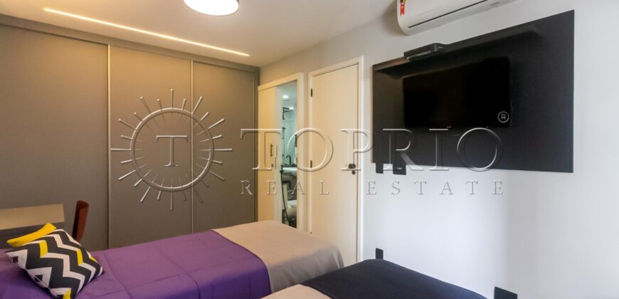 Apartamento reformado com vista para a Praia de Ipanema