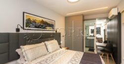 Apartamento reformado com vista para a Praia de Ipanema