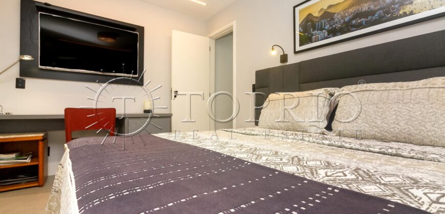 Apartamento reformado com vista para a Praia de Ipanema