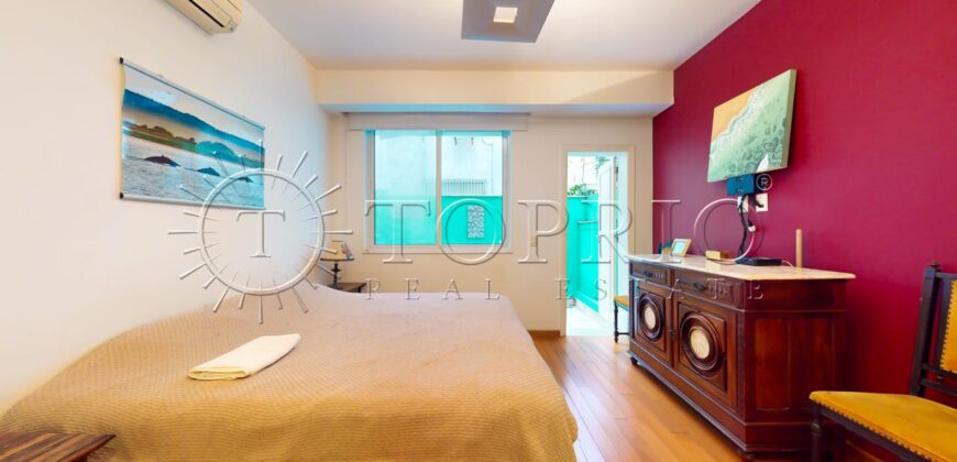 Apartamento de 261 m², silencioso, em rua nobre no Leblon.