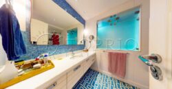 Apartamento de 261 m², silencioso, em rua nobre no Leblon.