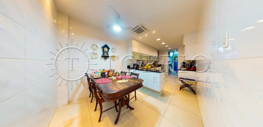 Apartamento de 261 m², silencioso, em rua nobre no Leblon.