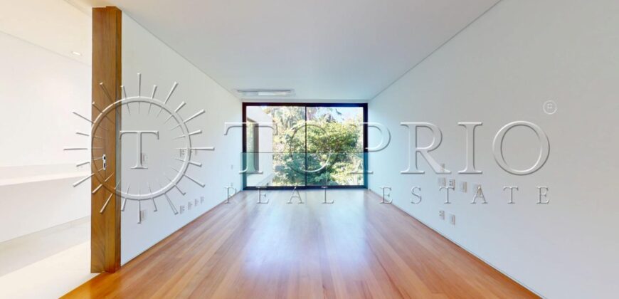 Espetacular casa duplex com 470m² de área construída