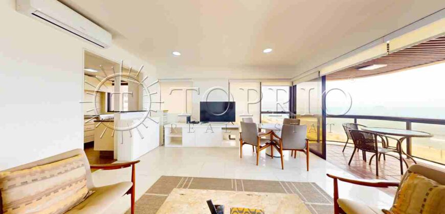 Apartamento de 91 m², reformado, com vista frontal para a Praia de Ipanema