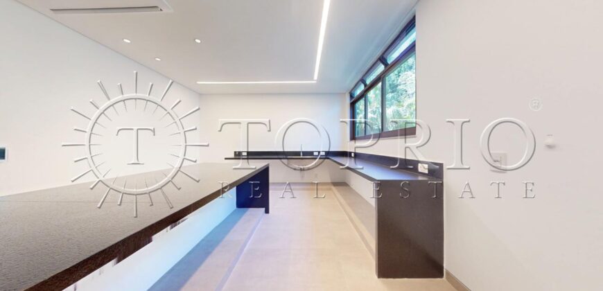 Espetacular casa duplex com 470m² de área construída