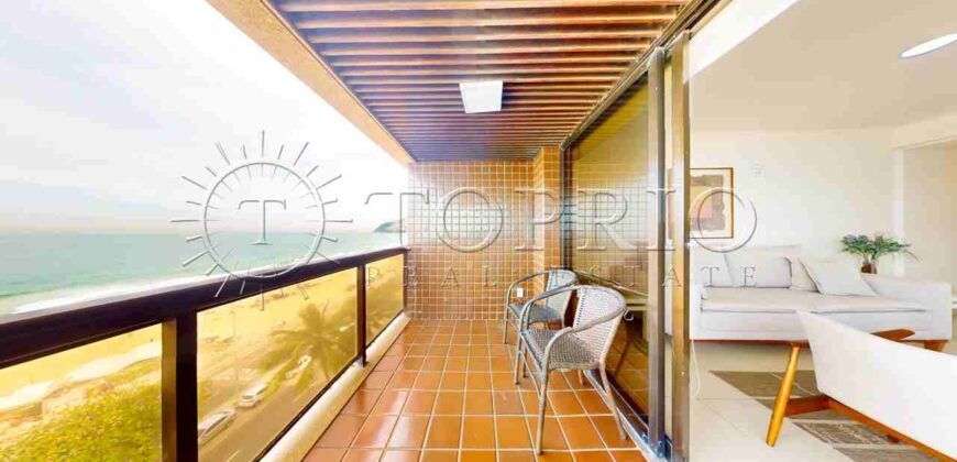 Apartamento de 91 m², reformado, com vista frontal para a Praia de Ipanema