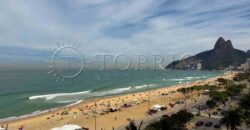 Apartamento de 91 m², reformado, com vista frontal para a Praia de Ipanema