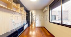 Apartamento de 272 m², silencioso e em rua excelente, no Leblon.