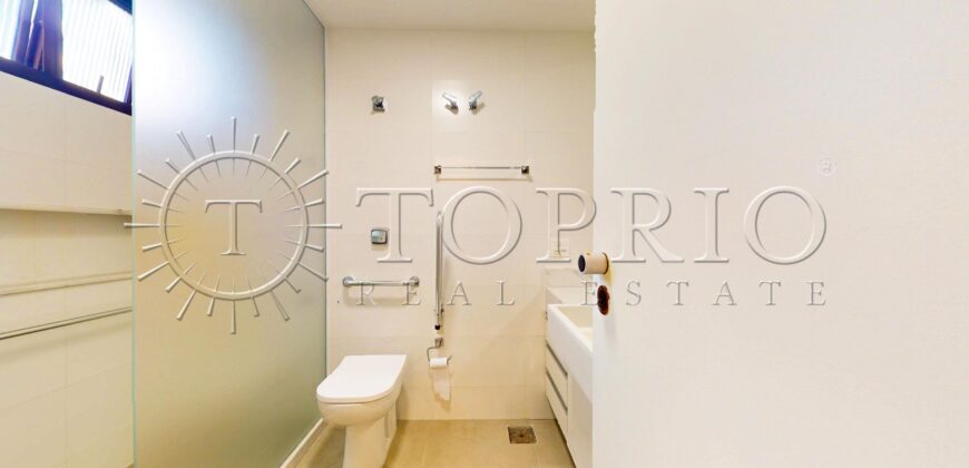 Apartamento de 272 m², silencioso e em rua excelente, no Leblon.