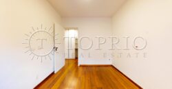 Apartamento de 272 m², silencioso e em rua excelente, no Leblon.
