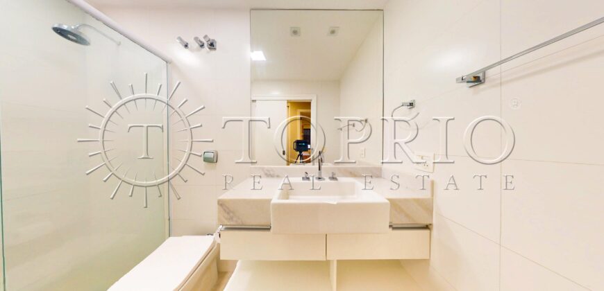 Apartamento de 272 m², silencioso e em rua excelente, no Leblon.
