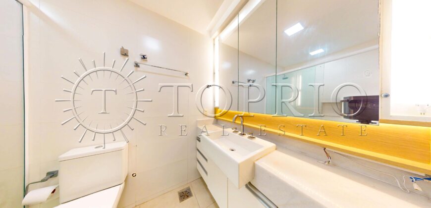Apartamento de 272 m², silencioso e em rua excelente, no Leblon.