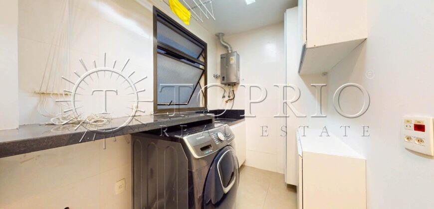 Apartamento de 272 m², silencioso e em rua excelente, no Leblon.