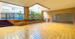 Apartamento de 272 m², silencioso e em rua excelente, no Leblon.
