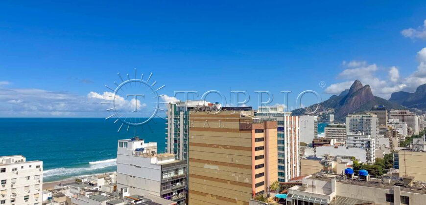 Apartamento reformado de 75m², em Ipanema