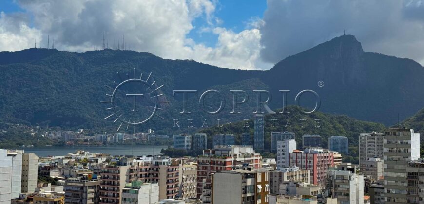 Apartamento reformado de 75m², em Ipanema